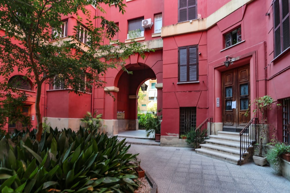 American Uni 2Br Lovely Apt