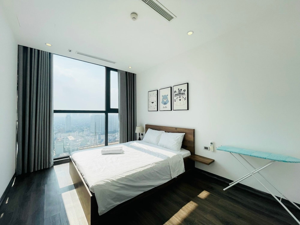 Sunny - Vinhomes Skylake Residences