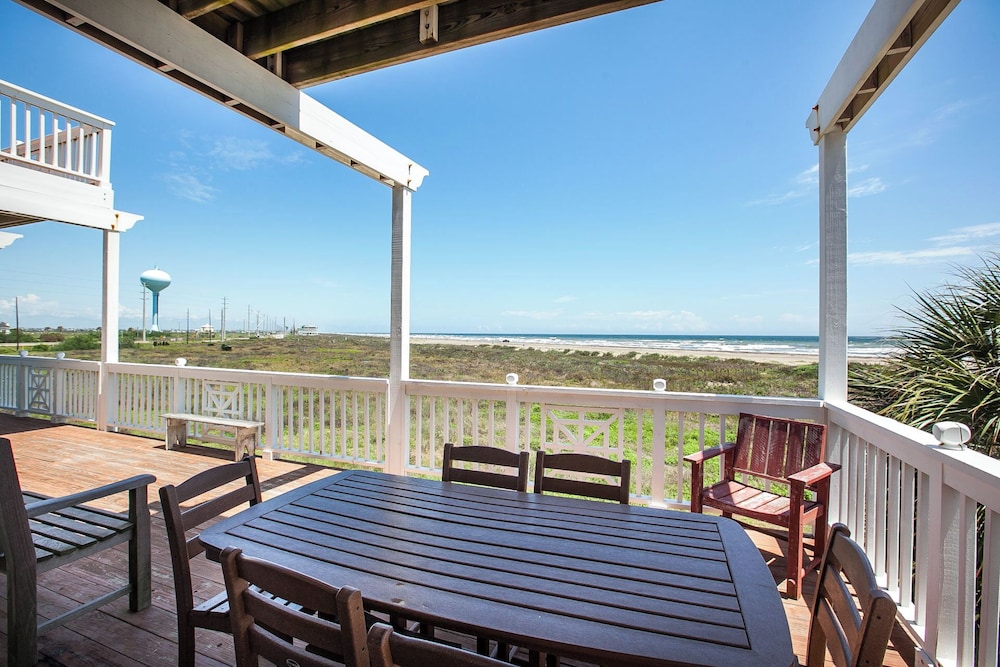 Breakers Pointe by Ryson Vacation Rentals