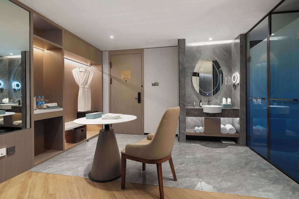 Days Hotel By Wyndham Xishuangbanna Jinghong