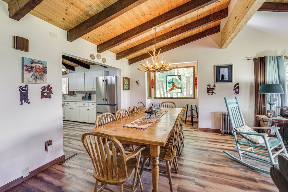 Monte Verde Lake Access & Views: Spacious Retreat!