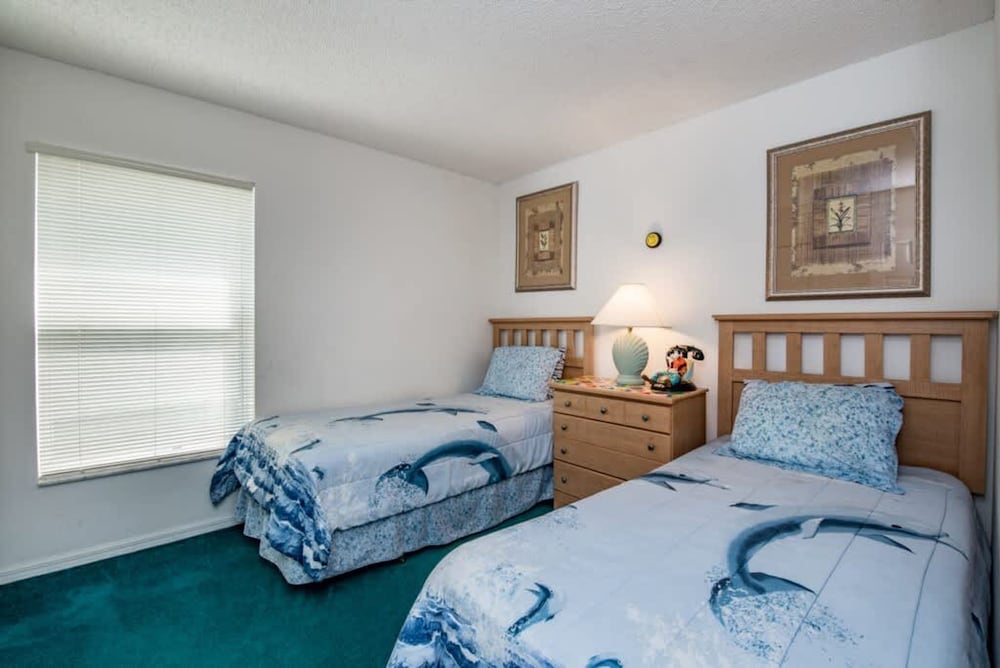 Villa Near Disney 4 Bd 3 Bt With Private Pool Quiet Comminuty