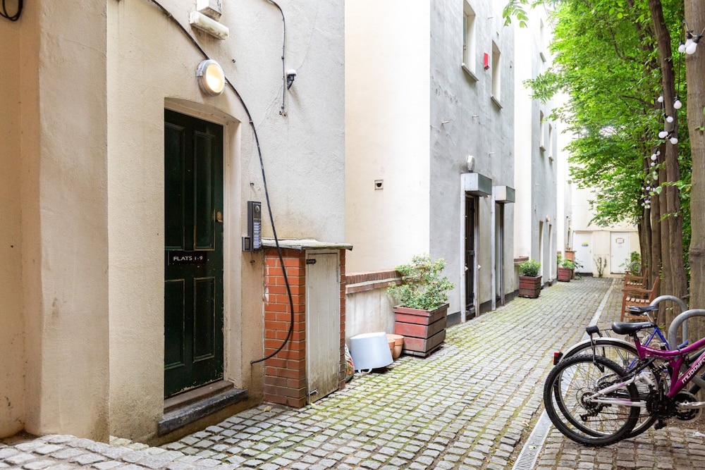 Bright 1 Bed Flat on Vibrant Brick Lane