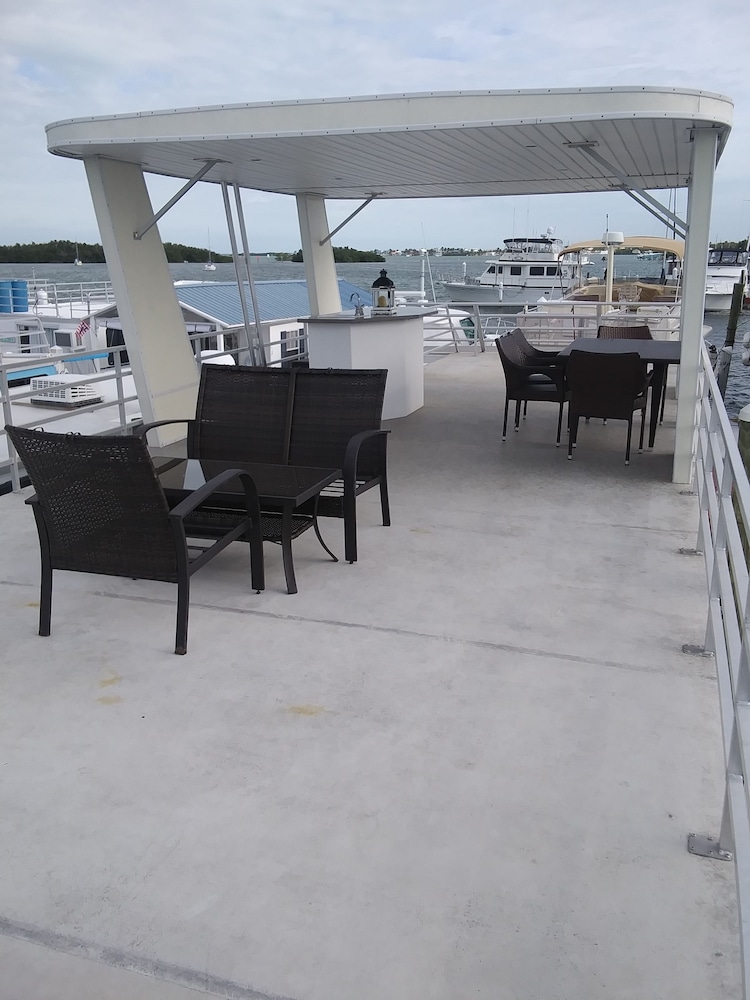 Mangrove Marina and Resort Aqualodge Houseboats
