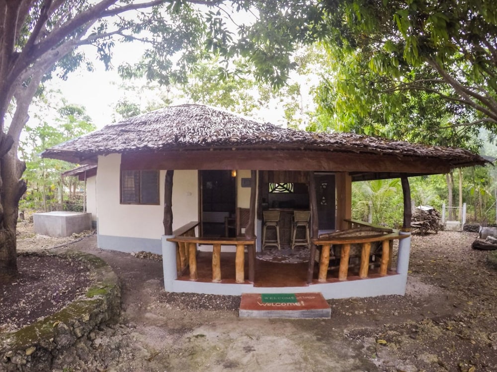 Chelle's Guest House and Backpackers - Hostel