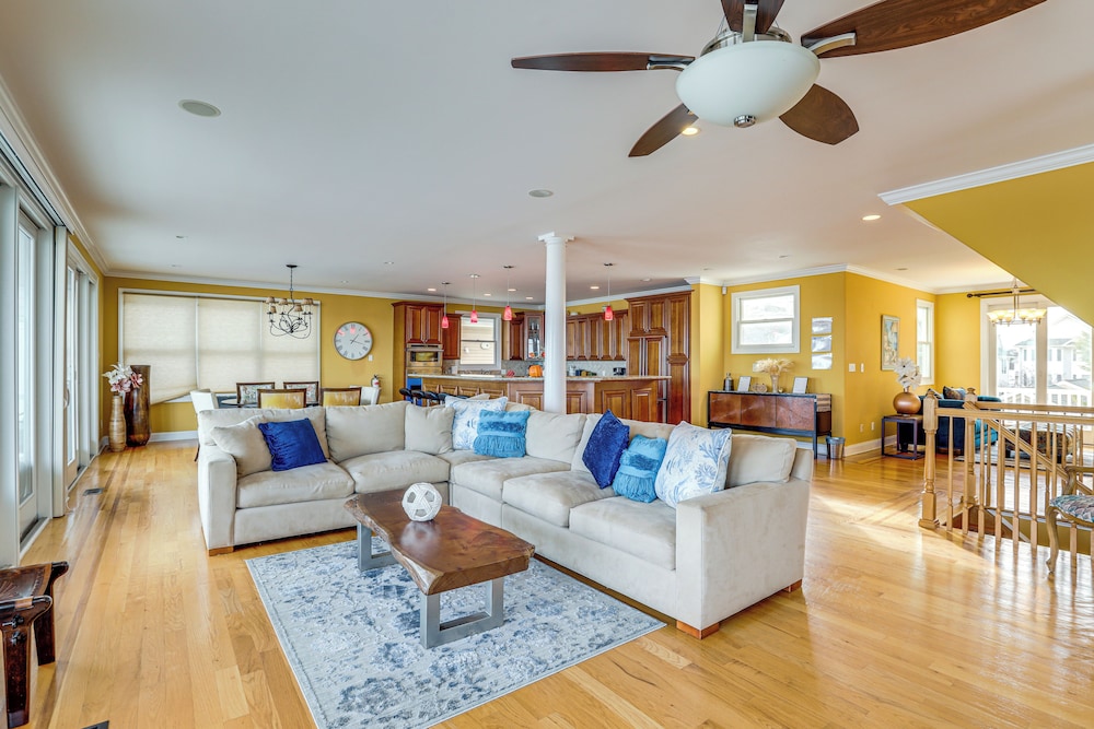 Steps to Shore: Spacious Atlantic City Retreat!