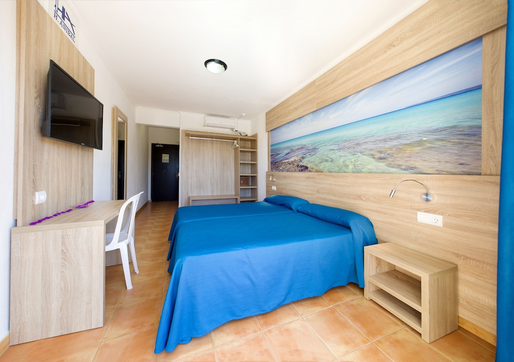 Hotel Hostal Anibal Ibiza - Image 1