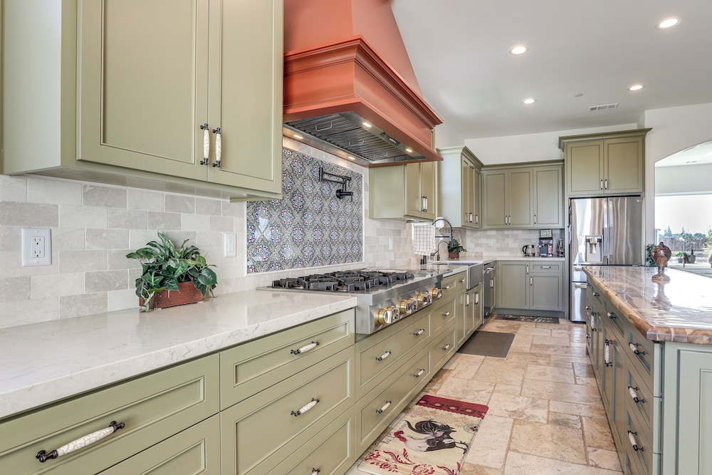 8 Mi to Lodi Lake: Luxe Home w/ On-site Vineyard