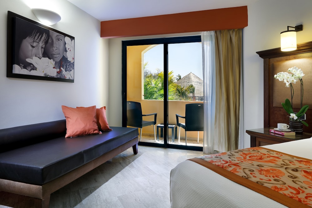 Grand Palladium Vallarta Resort  Spa - All Inclusive - Property Image 50