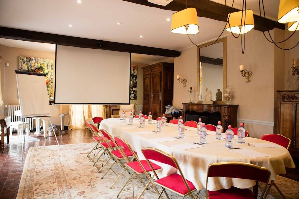 meeting & event spaces