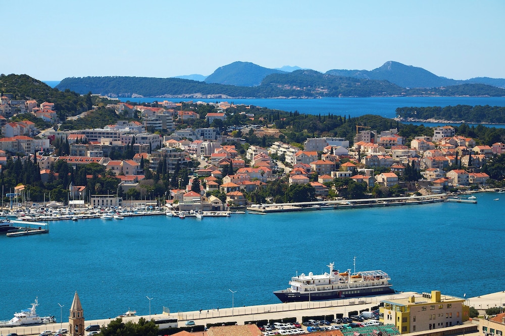 Amore Sea View