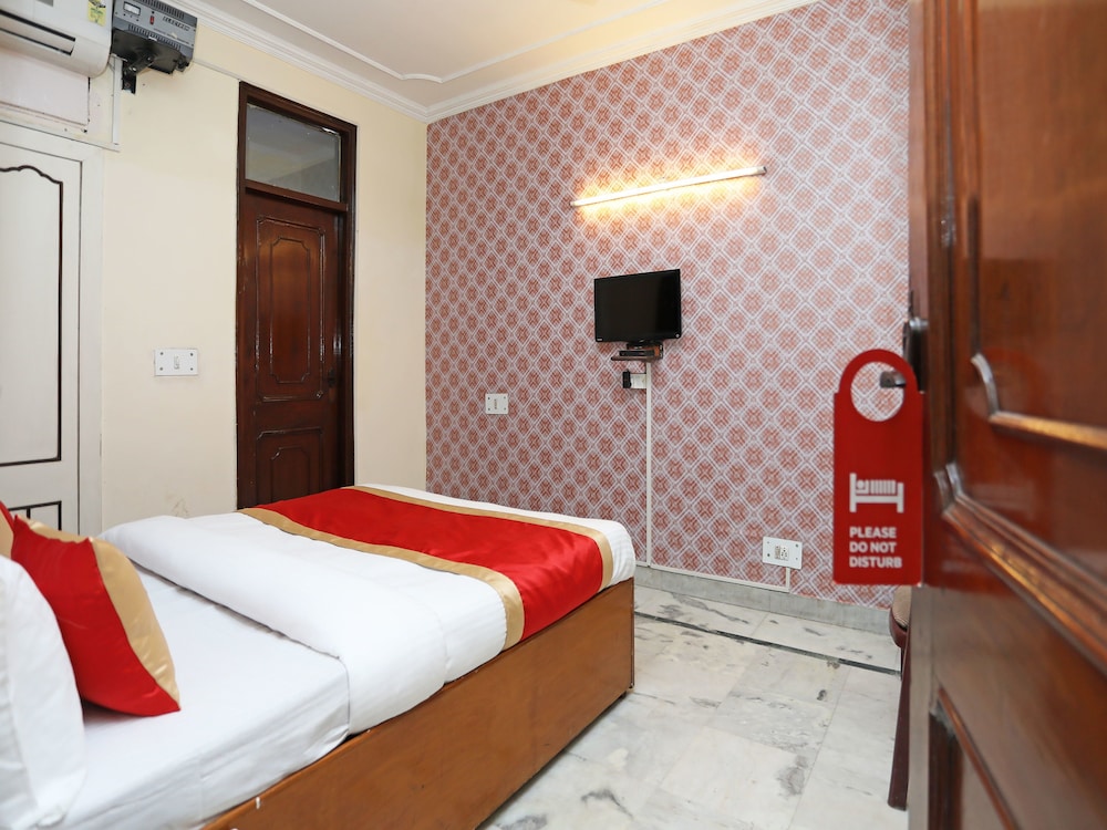 OYO 9916 Hotel Bhoomik Villas