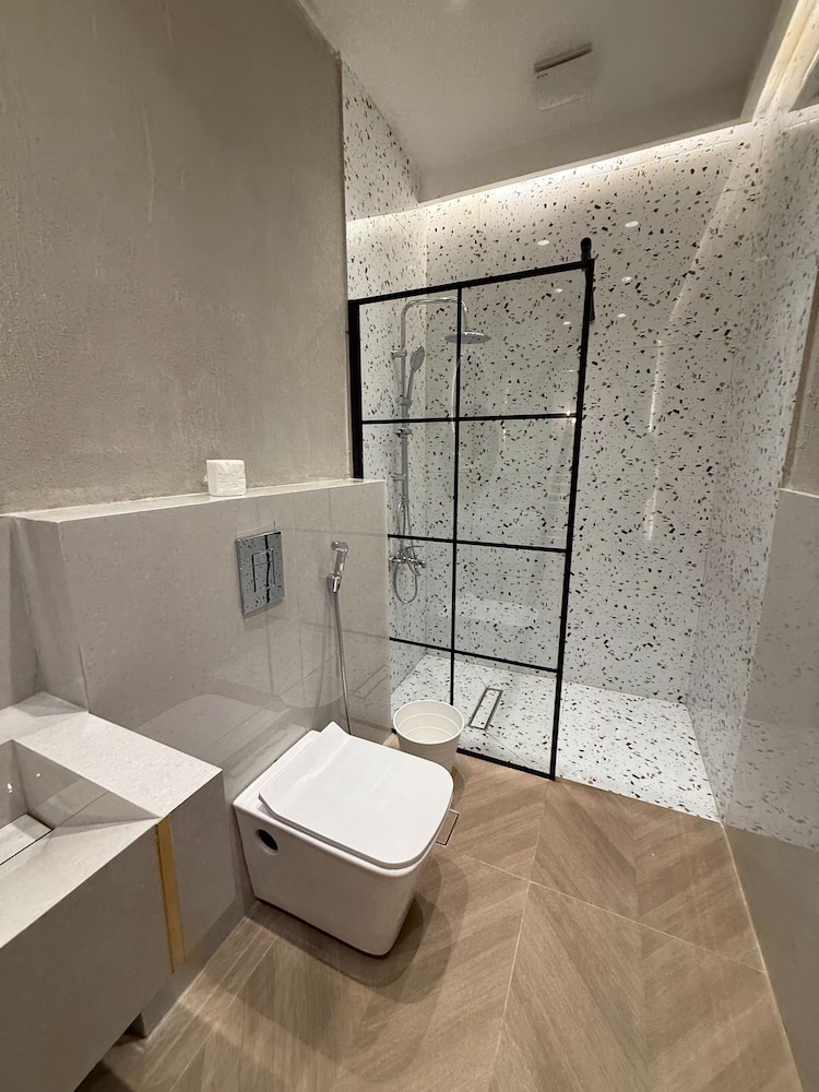 Charming Amman Apartment With Electric Heating & Wifi