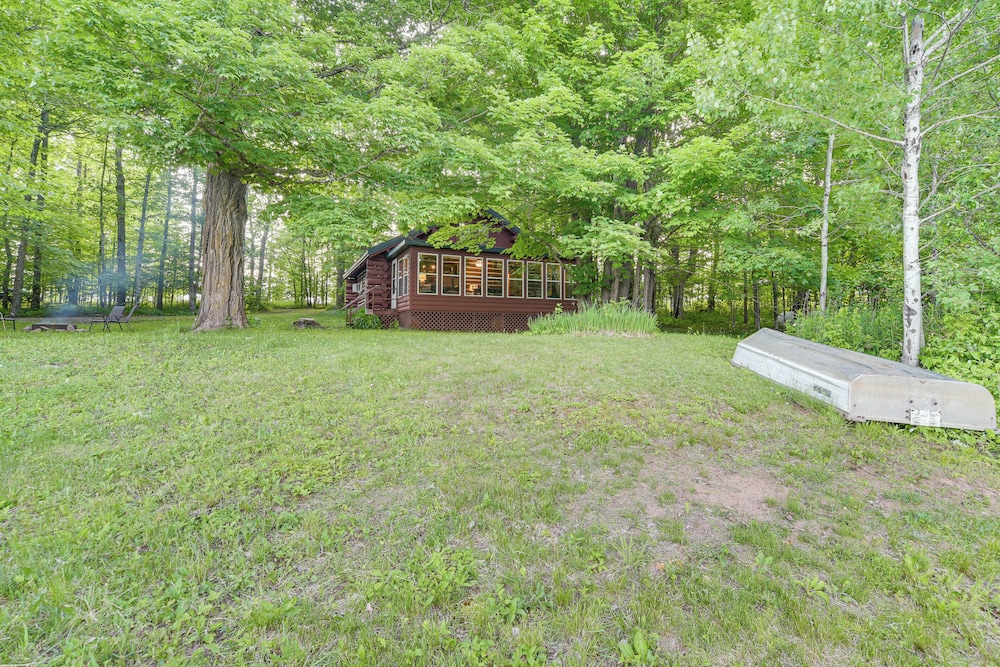 Authentic Log Cabin w/ Private Pond in Glidden