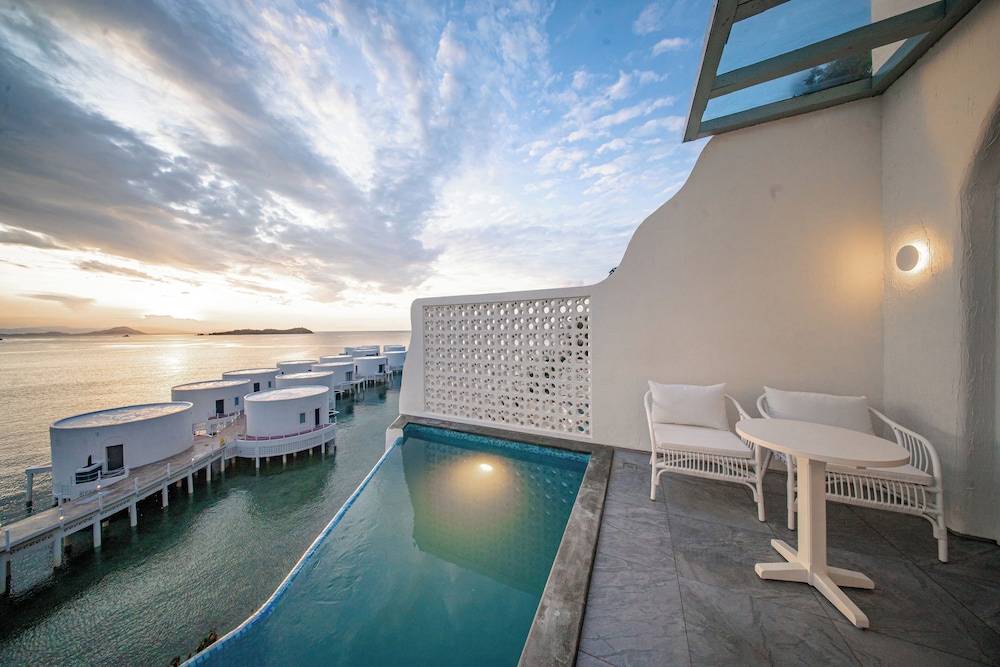 69 Resort & Beach Club by Loccal Collection, Labuan Bajo