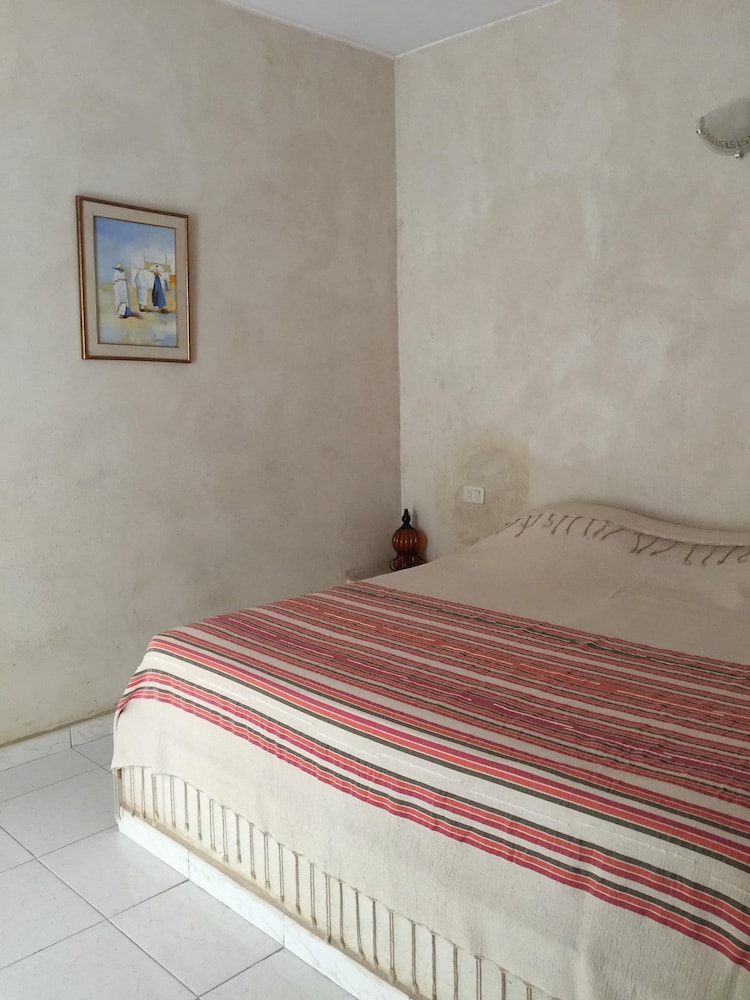 Independent Villa With Private Pool, Covered Parking view 5