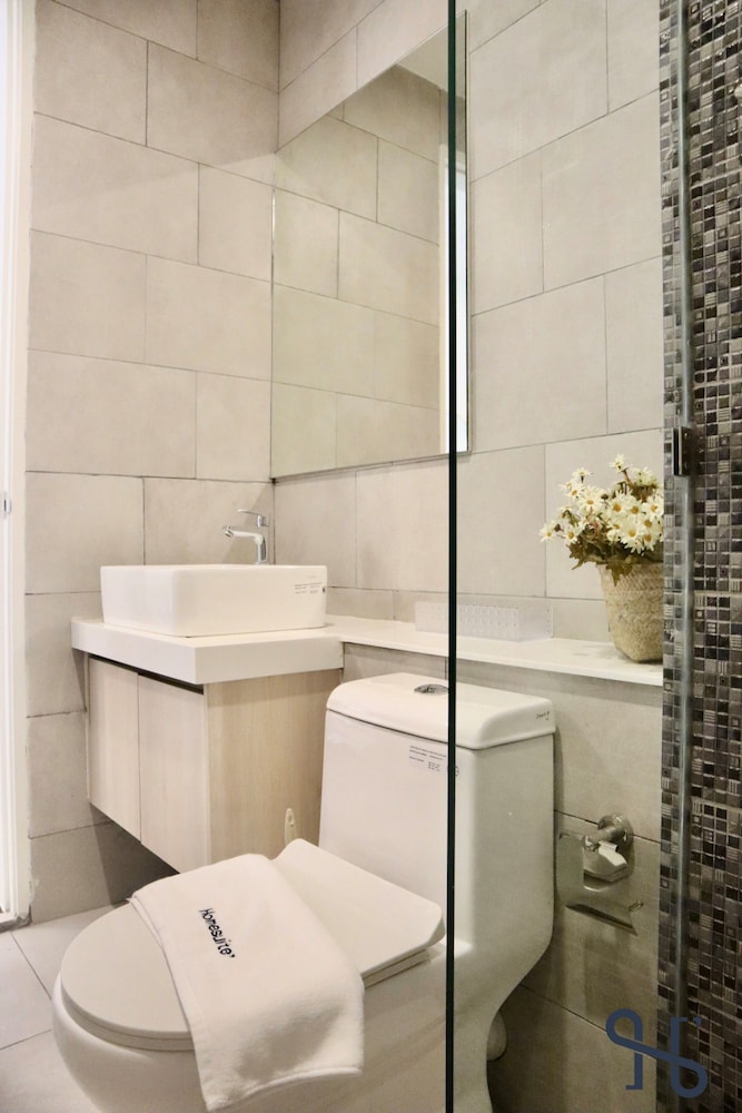 Homesuite' Home at The Shore KK photo 3