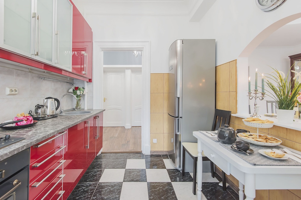 GM Apartment Spiridonovka