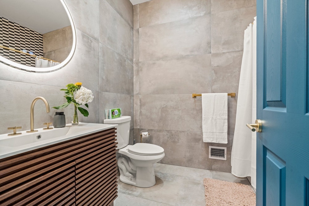 Historic Old City 1 Bedroom, 1 Bath