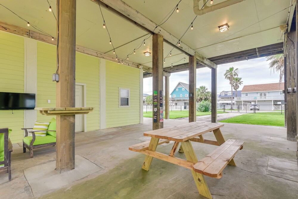 Private Dock & Kayaks: 'reel Fun in Sea Isle'