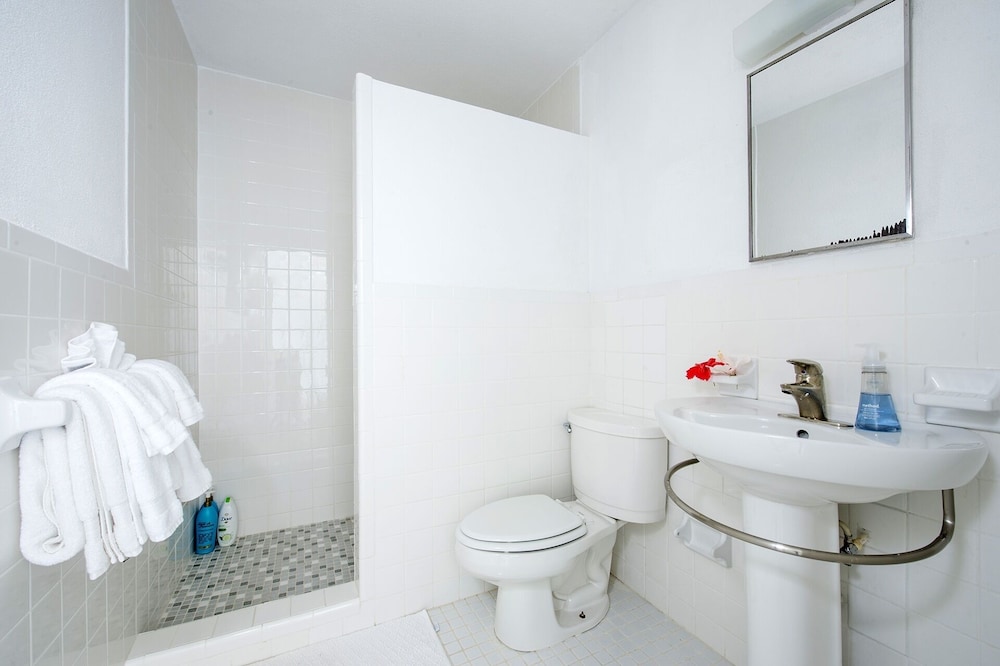 Utopia House 3 Bedroom Home - Property Image 9