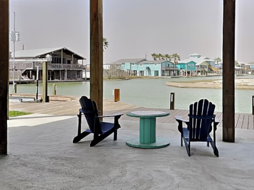 The Salty Dog at Copano Bay by Miss Kitty’s