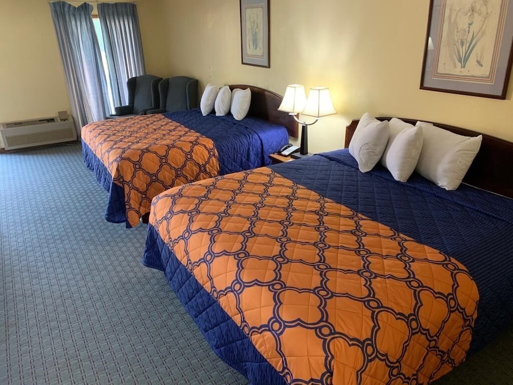 Relax Inn & Suites view 4