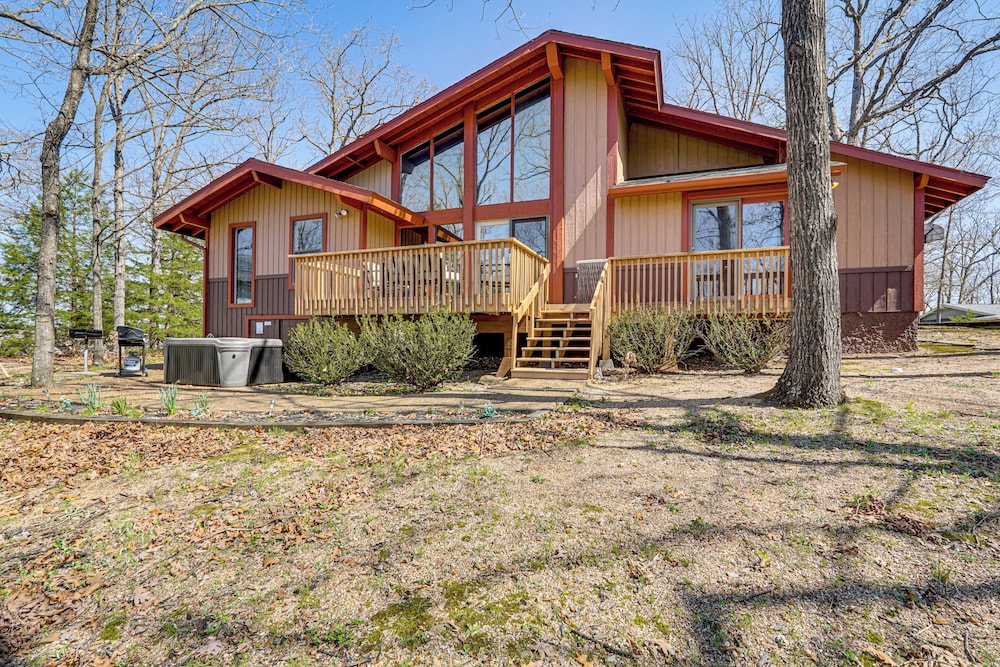 Luxury Lake Home, Amazing Views, Resort Amenities
