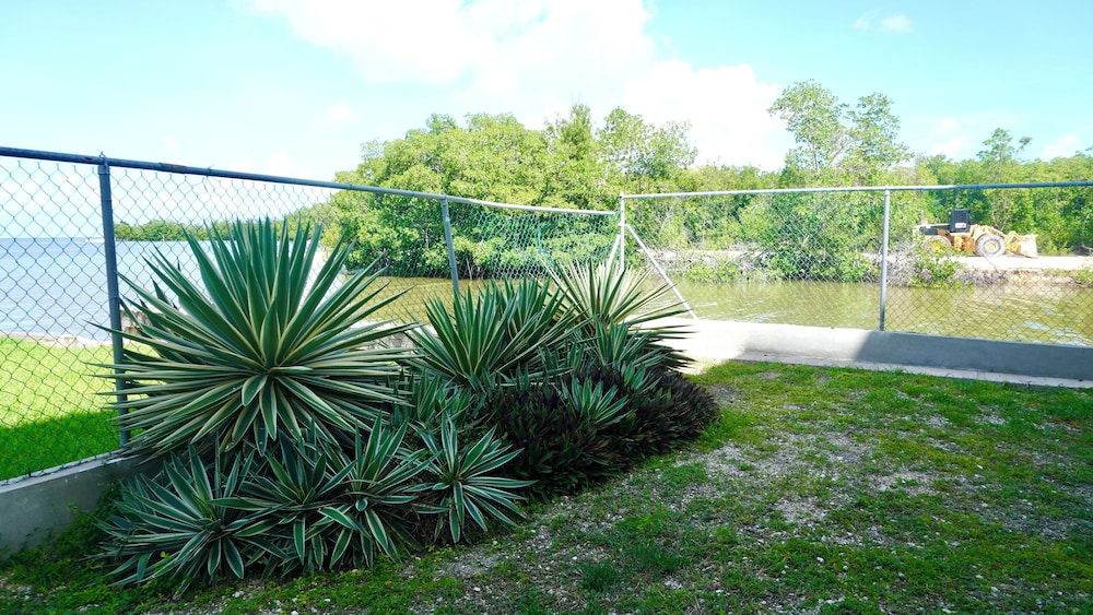 See Belize Sea View Vacation Rentals