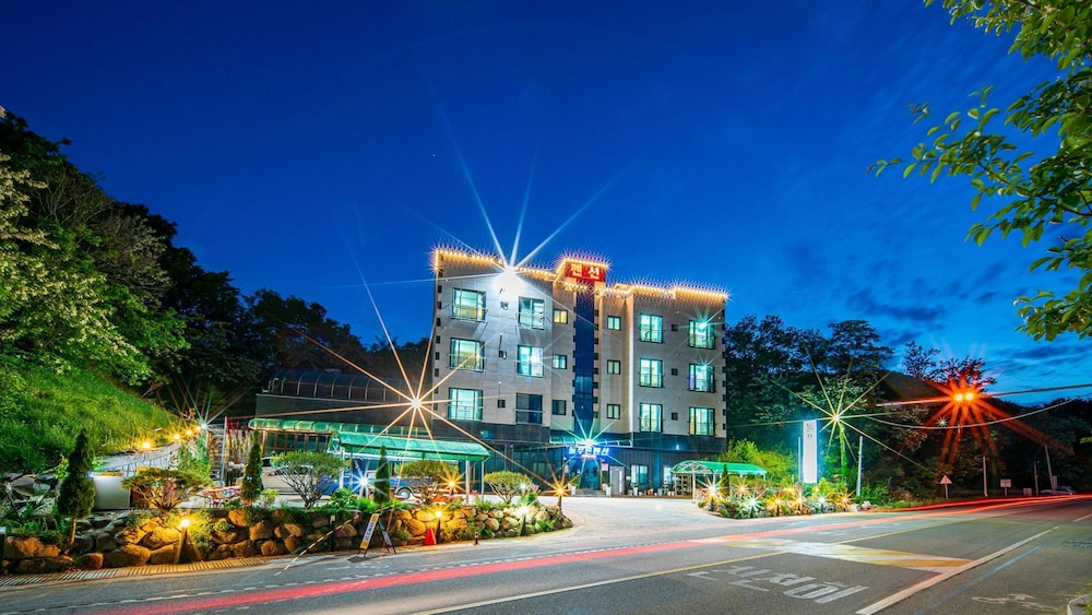 Samcheok Neulpuleun Pension view 5