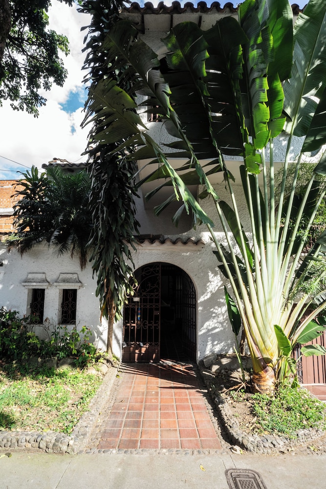 Casa Bolivar by Wynwood House