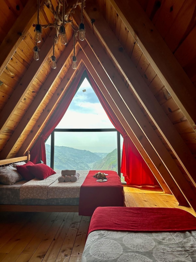 Celazeni Suit Bungalov