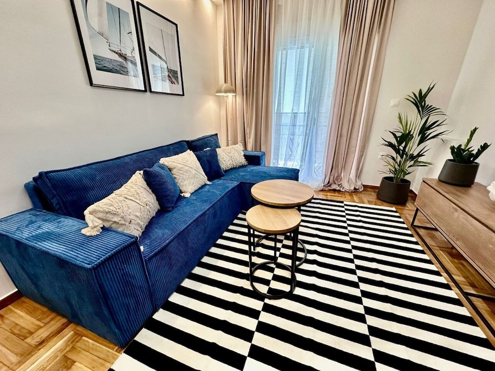 O&O GROUP -Classy Urban Haven Near Psyri