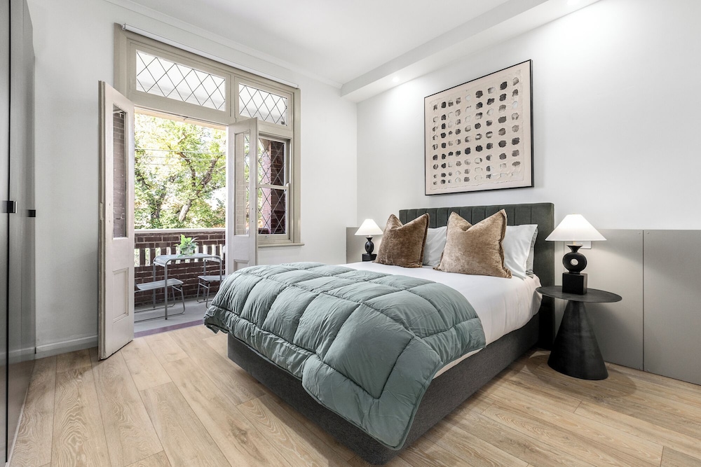 Simpson Street Apartments by Urban Rest