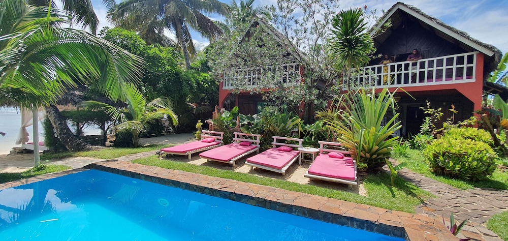 Ravoraha Ecolodge