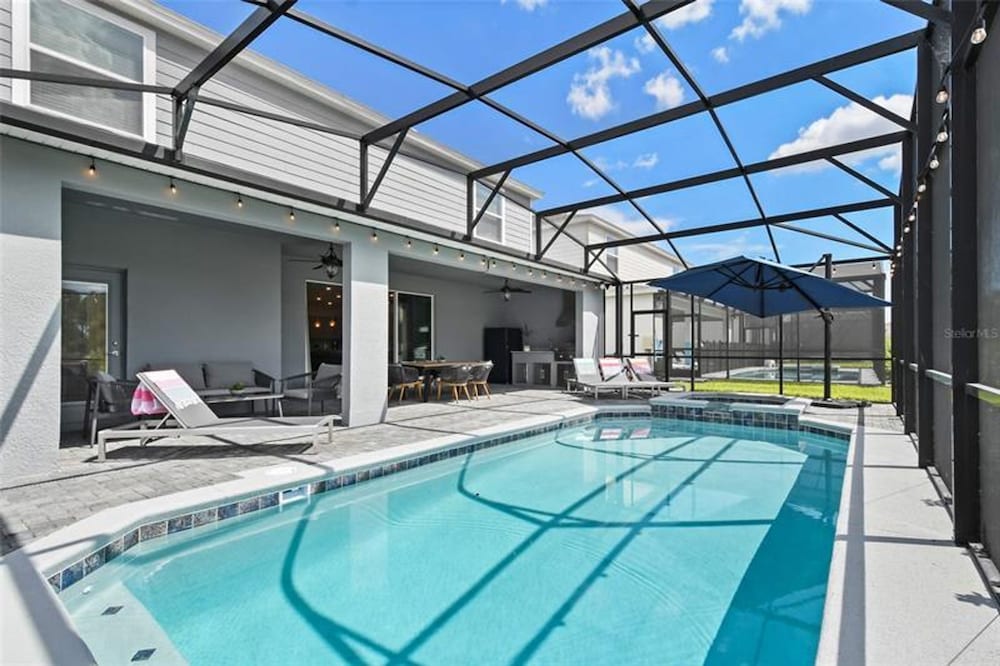 Unrivaled Amenities Unforgettable Comfort Await