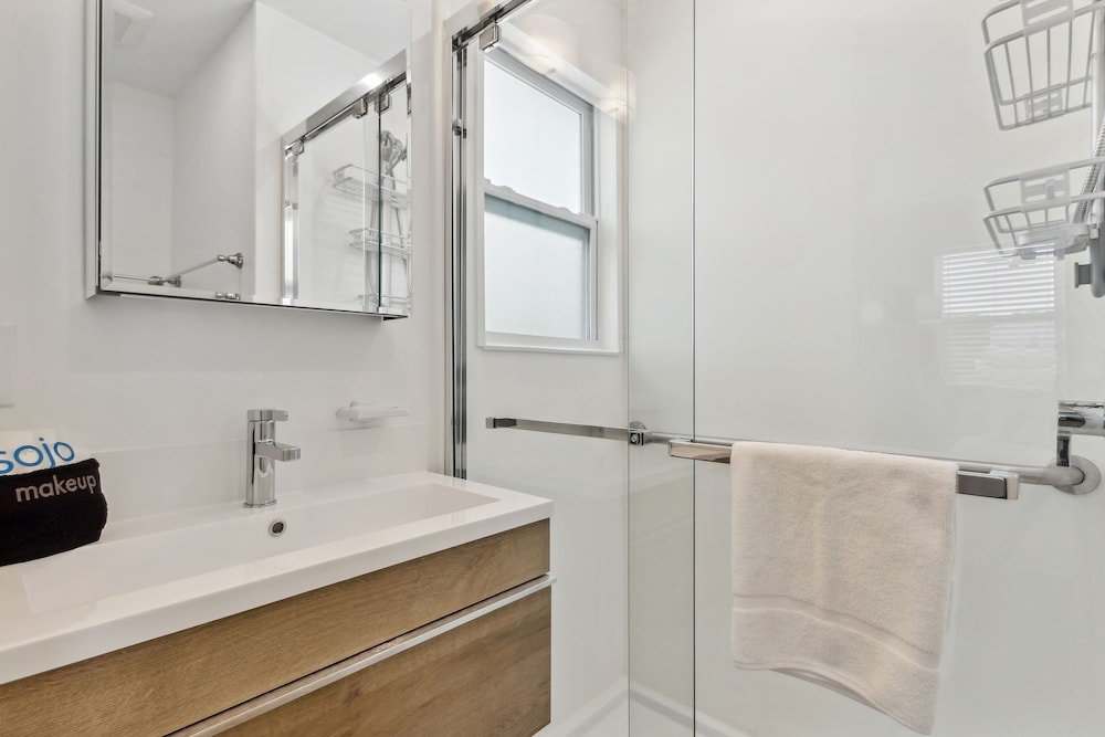 161 S Fletcher 5 Bedroom Home
