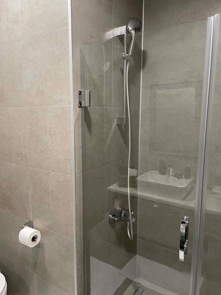 Lovely 1-bedroom Suite Apartment Near Mall of Istanbul