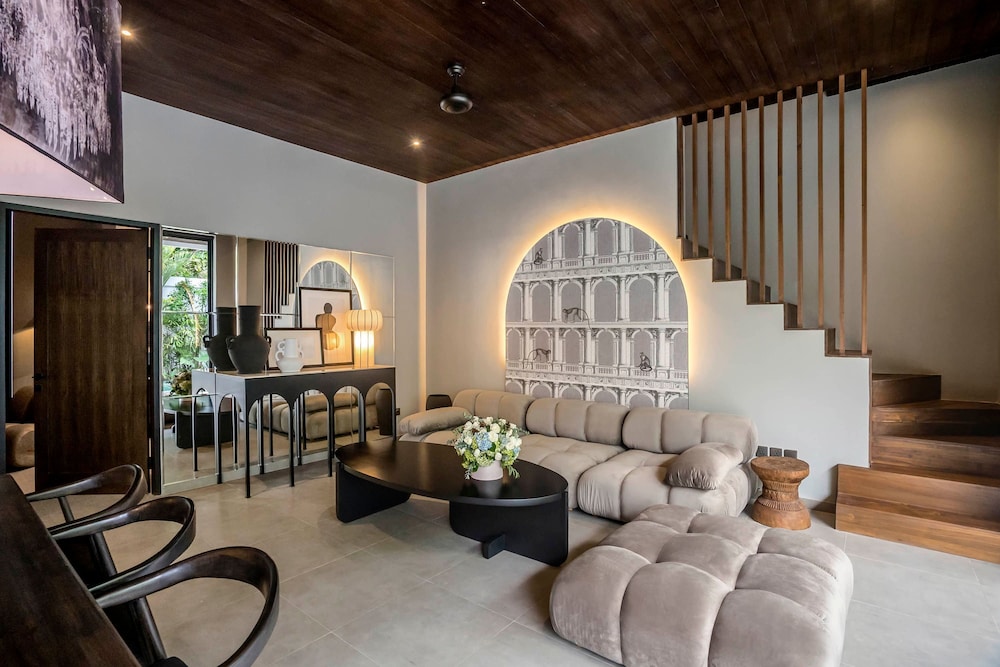 Umayam Luxury Townhouse 7 by Alfred in Bali - New Modern Luxury 3BR w Pool Near Pererenan Beach