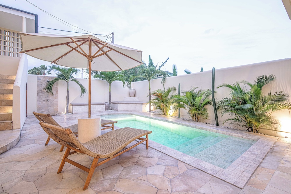 Luxury 4BR Villa With Private Pool in Canggu