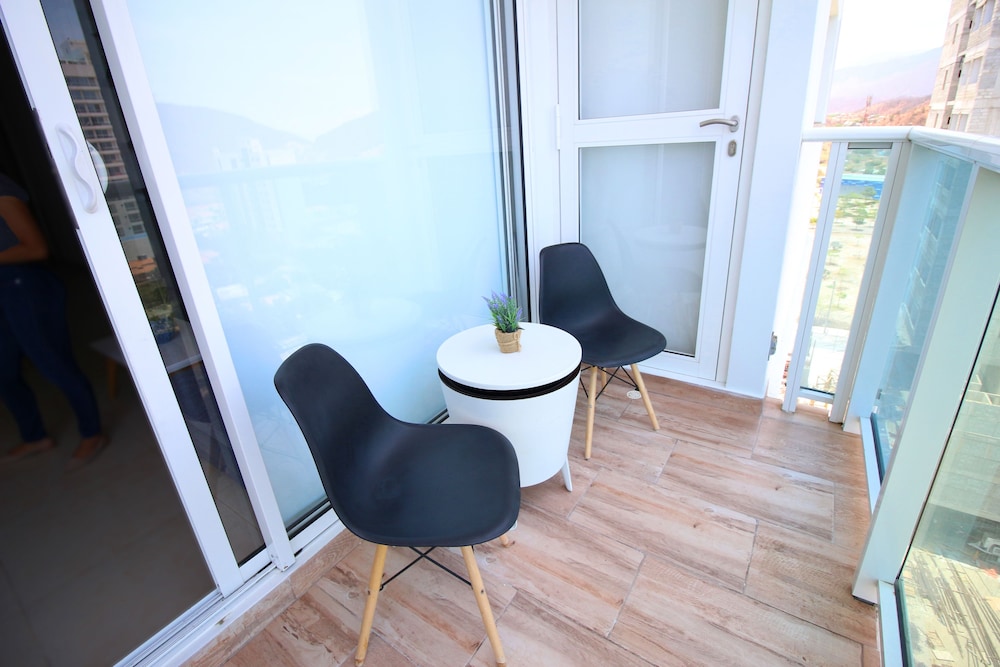 Apartamentos SOHO Elite - Frente al Mar