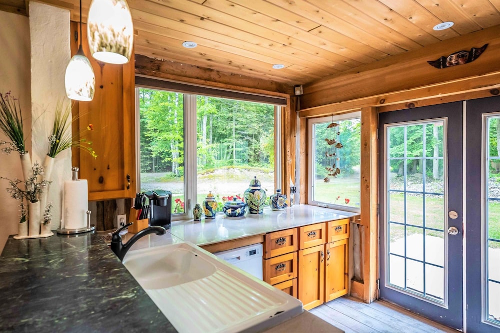 Nature Lovers Retreat log Home - L il Ranch