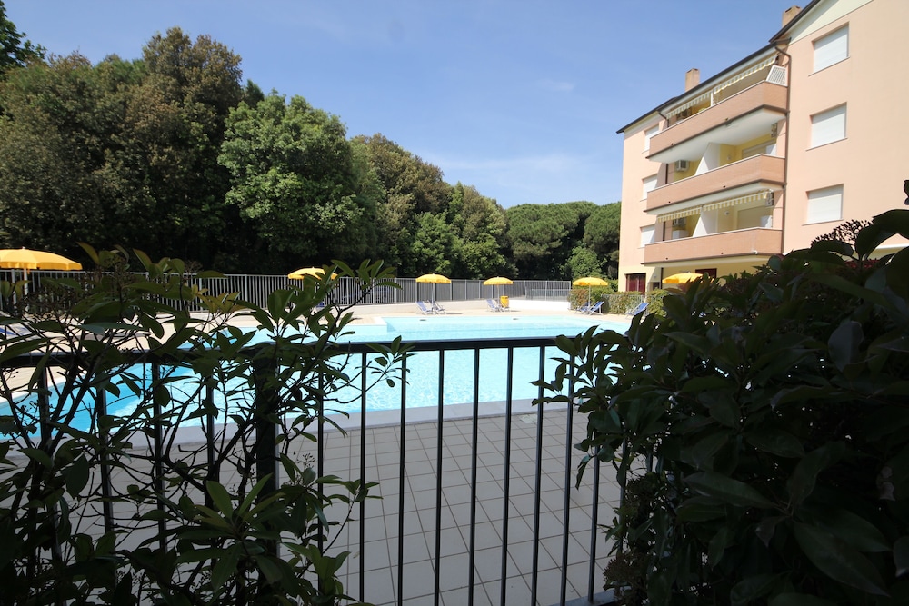 Comfy Flat in Rosolina With Shared Pool