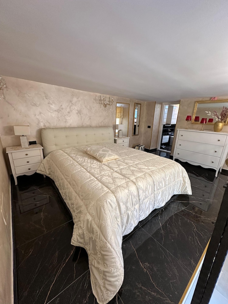 Luxury Apartment in Vomero photo 5