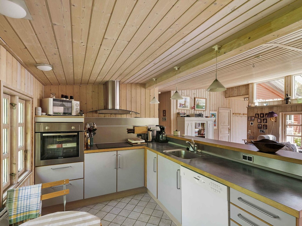 5 Star Holiday Home in Aakirkeby