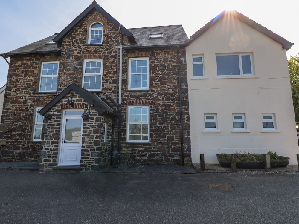 Teifi Villa