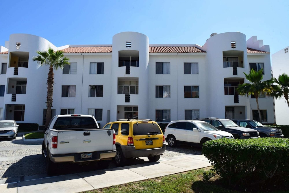 Peninsula 103 2 BR by Casago view 2