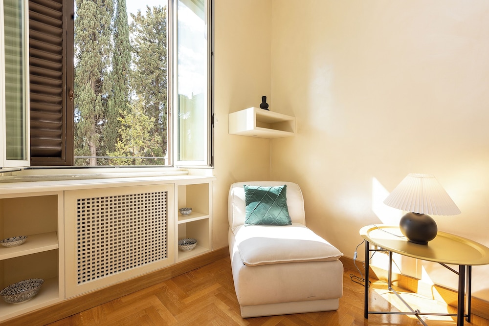 Ludovisi Apartment