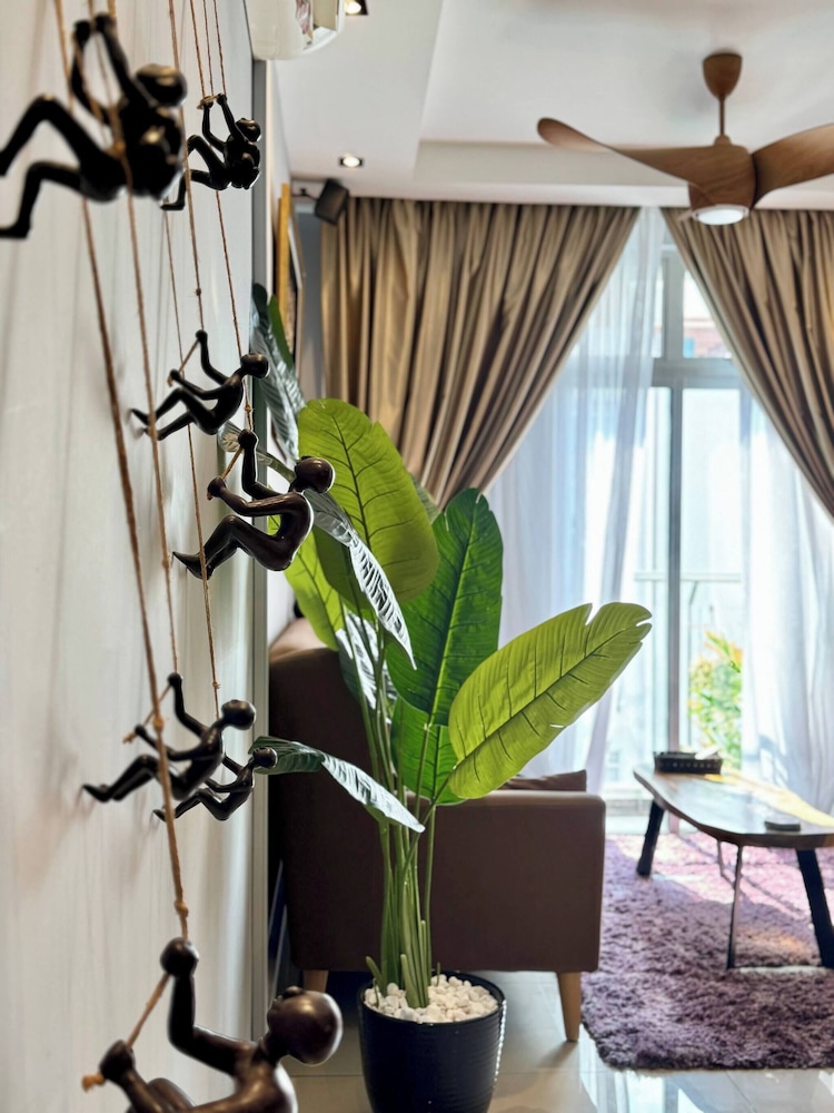 The JB House - A 5 Star Quality Home At Iskandar Puteri