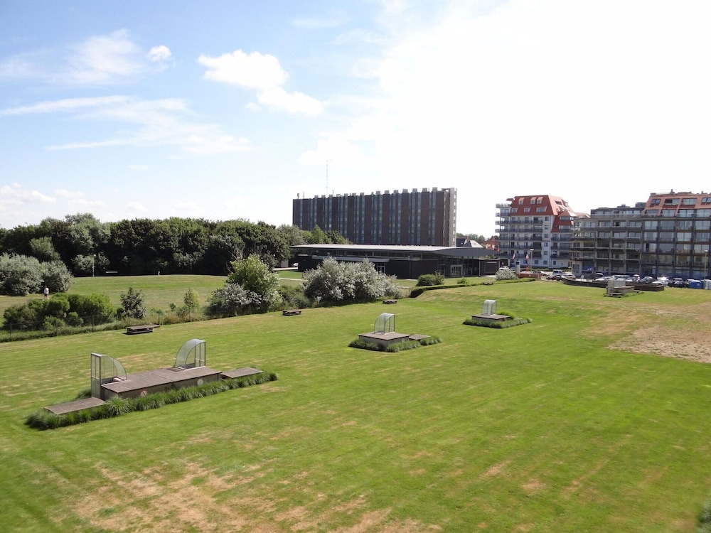 Apartment in Nieuwpoort Near Sandy Beaches